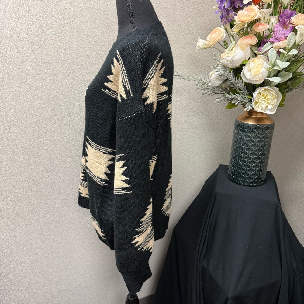 Sterling Kreek Black Aztec Southwestern Knit Sweater Pullover Size Small - Picture 2 of 7